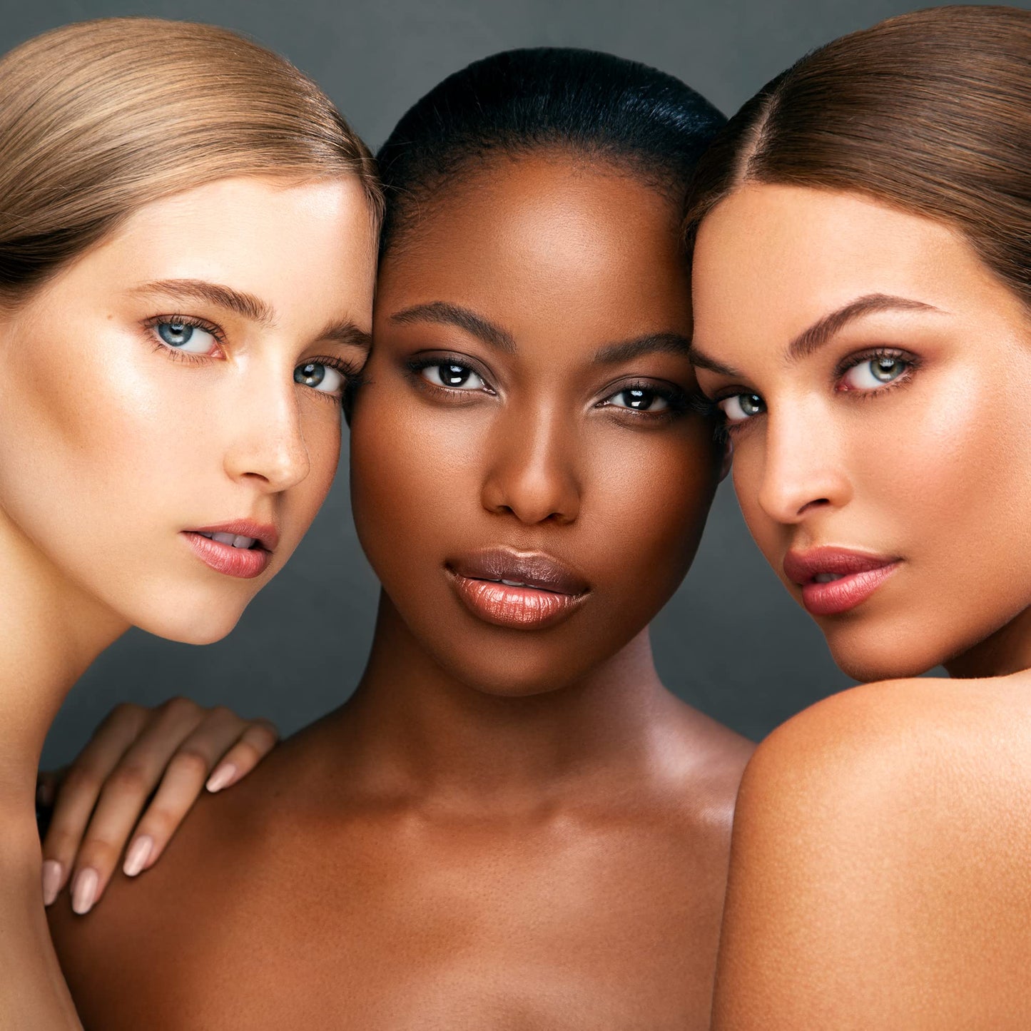 Kevyn Aucoin The Sculpting Contour Powder: Easy use, sheer, matte, natural finish. Enhances, defines, creates natural shading. Makeup artist go to. Sculpt face, cheekbones, chin, neck, nose.