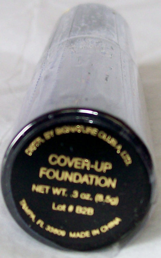 Signature Club a Cover up Foundation NET Wt. .30 Oz.