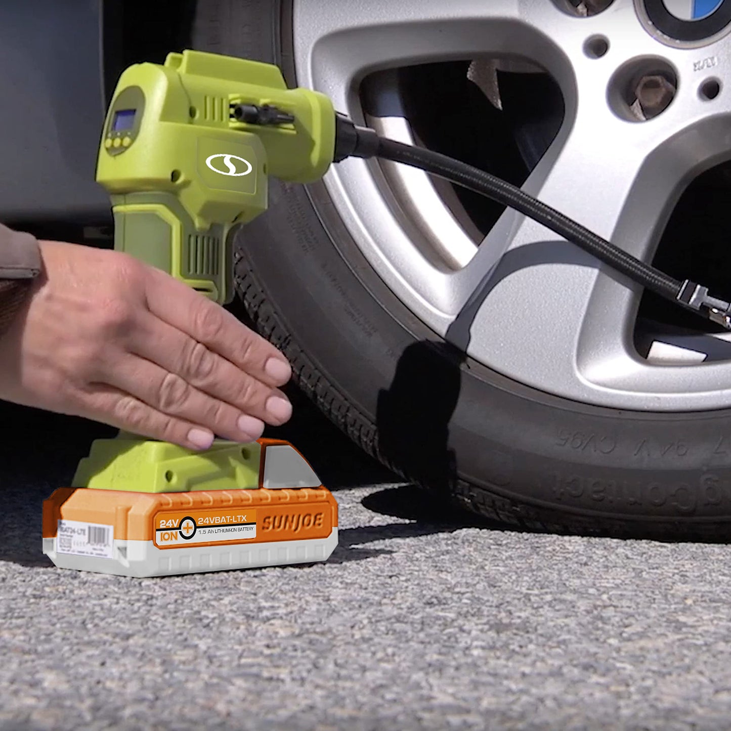 Sun Joe 24V-AJC-LTX-SJG 24-Volt IONMAX Cordless Portable Air Compressor Kit, w/ 1.5-Ah Battery, Charger, Storage Bag, and Nozzle Adapters