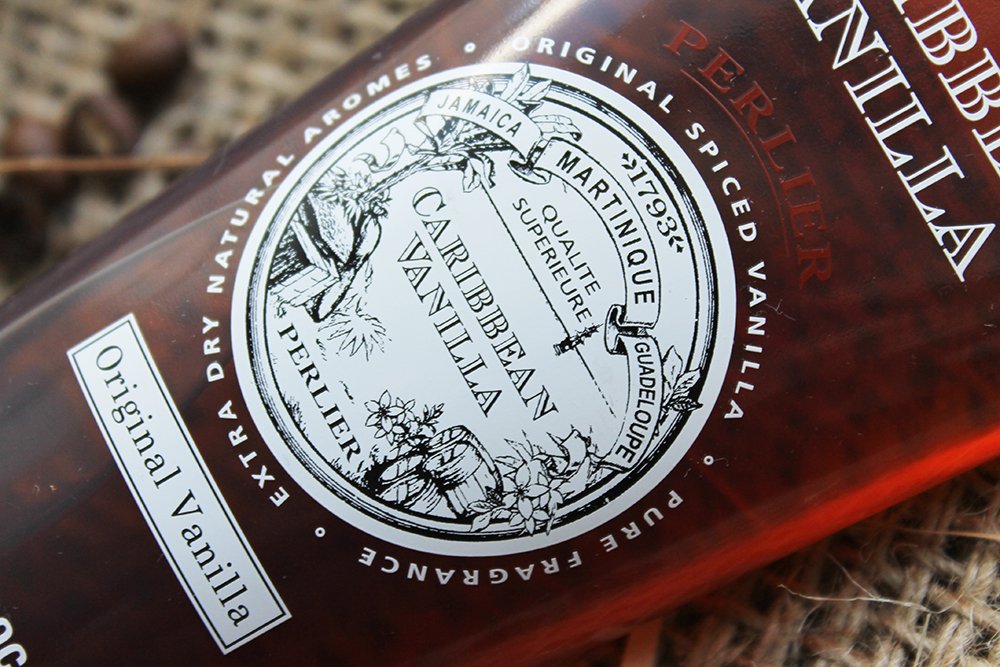 Perlier: "1783 Caribbean Vanilla" Foam Bath, Original Vanilla Scent, Measuring Cap 101.4 Fluid Ounces (3000mL) Bottle [ Italian Import ]