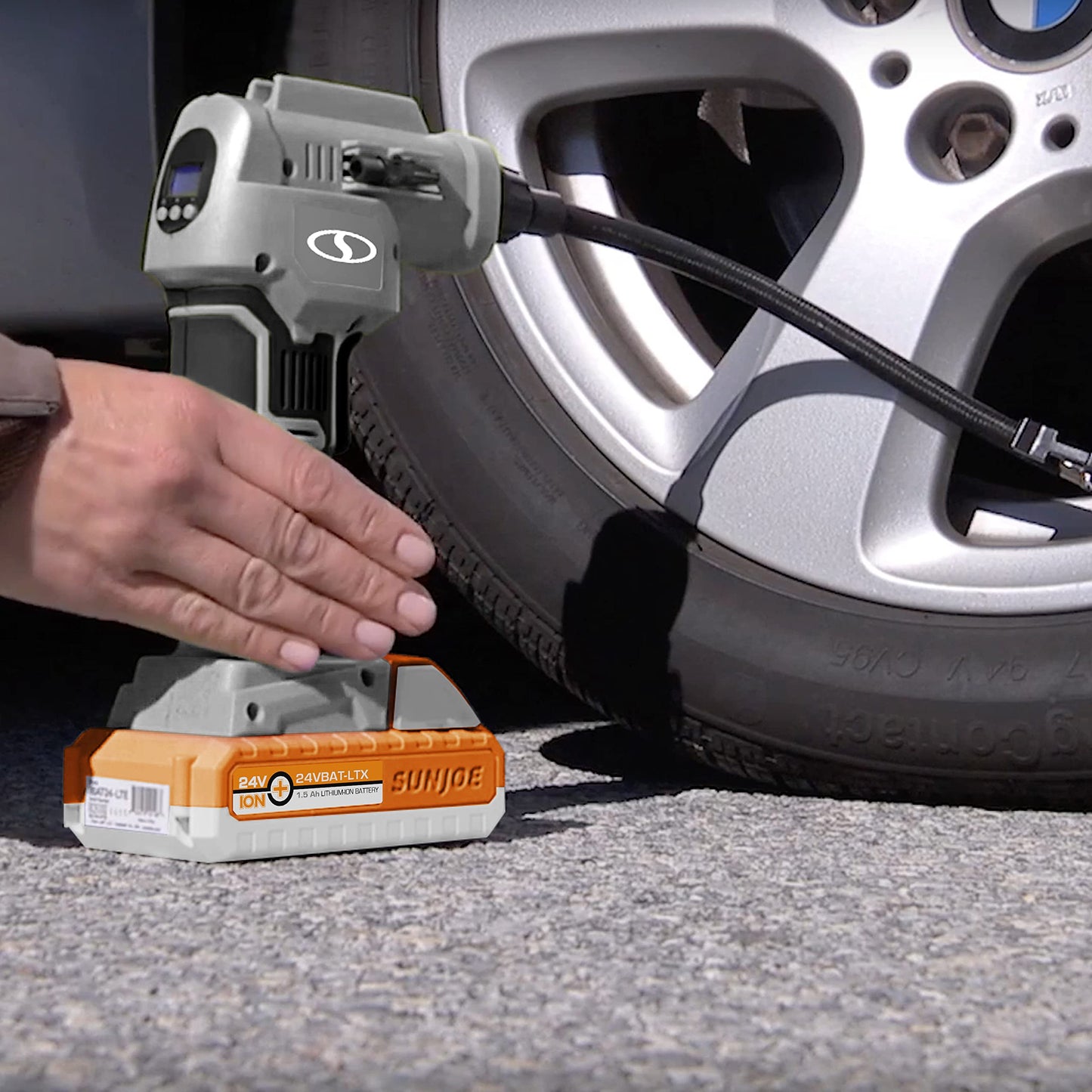 Sun Joe 24V-AJC-LTX-GRY 24-Volt IONMAX Cordless Portable Air Compressor Kit, w/ 1.5-Ah Battery, Charger, Storage Bag, and Nozzle Adapters